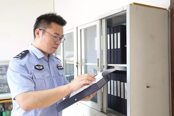 劲！南海有位刑侦&ldquo;急先锋&rdquo;，平均每1.3天破获1起案件！