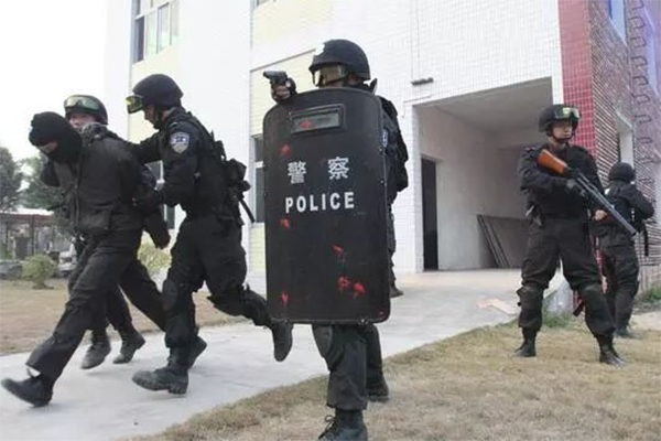 铁血特警、拆弹专家&hellip;佛山这支警队，每个人都是硬汉