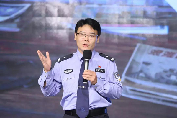 让真凶现形，助亲人团聚，佛山这位&ldquo;名探&rdquo;功不可没