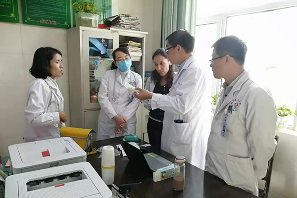援疆医生陈亮：见证疾苦，叩问心灵，一个人就像一支队伍