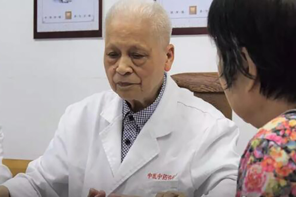 佛山九旬名医黄永生：圆了多少夫妻&ldquo;父母梦&rdquo;