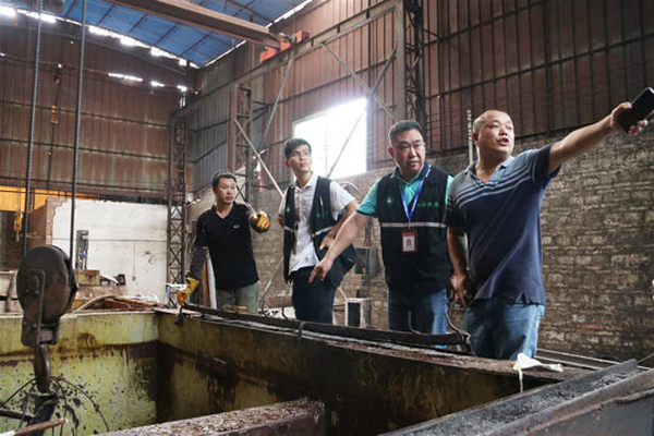 英雄模范徐建强：深入一线！昼夜兼程！