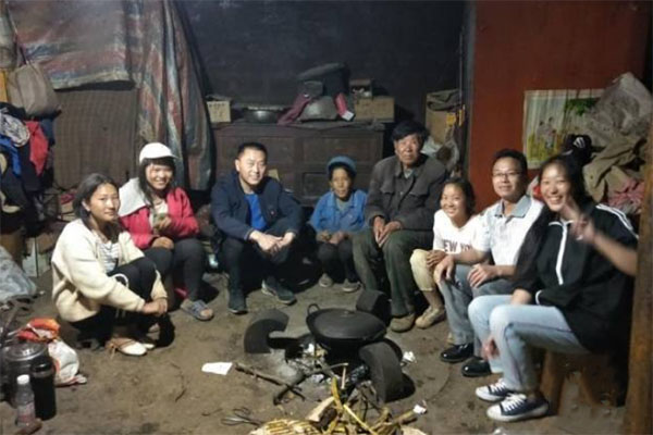 扶贫归来他再上抗疫战场，联系3万个口罩从佛山送到凉山