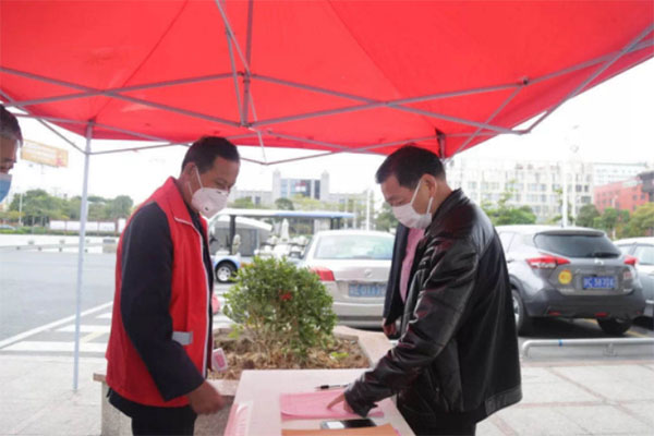 佛山市紫南村书记潘柱升：想村民所想 急企业所急