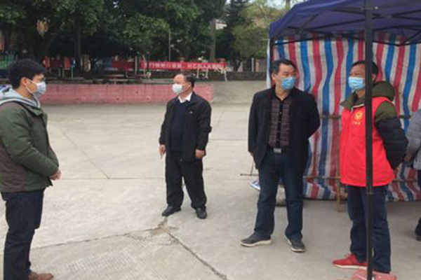 云东海暖心&ldquo;包租公&rdquo;主动免租，这样的房东请来一打！