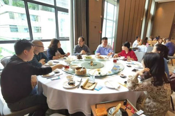 打卡网红店，购买桂城制造，桂城总商会企业家组团逛吃