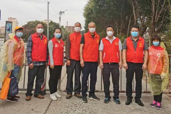 志愿者奔走在战&ldquo;疫&rdquo;前线，让乐平更温暖