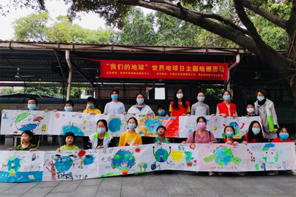 萌娃们画了这幅十米长画，想要告诉大家&hellip;&hellip;