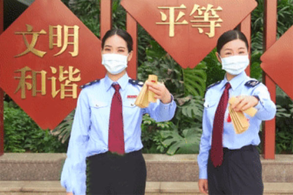税务姑娘快板话社保｜社保减免，硬核助企稳民心！