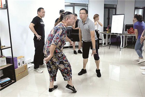 当&ldquo;演员&rdquo;体验一把戏剧瘾