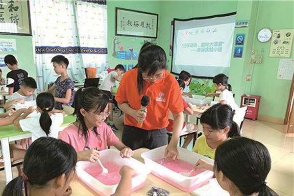杏坛马东村民在变废为宝中增强环保意识