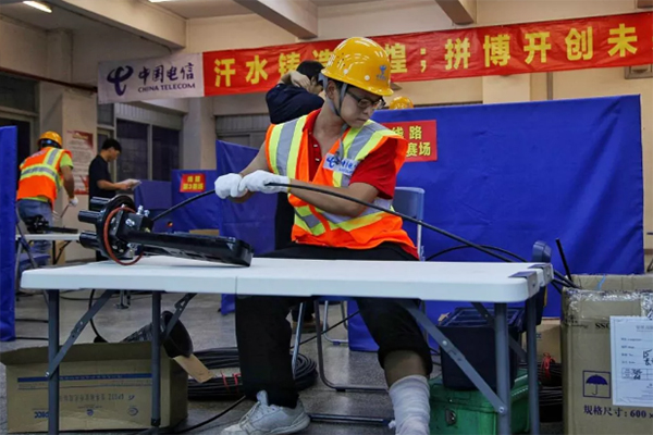 带伤上阵拿下&ldquo;技术状元&rdquo;！你的5G信号，是他们在守护！