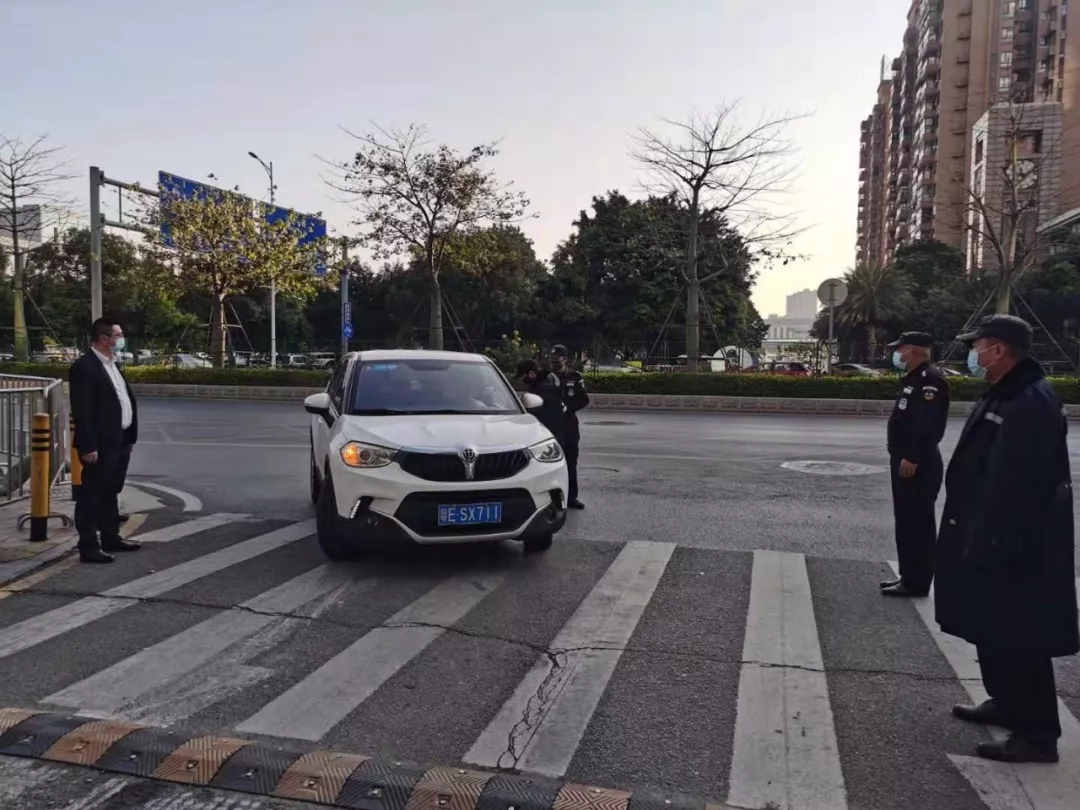 疫情当前，党员靠前！智慧新城让党旗在防控疫情斗争第一