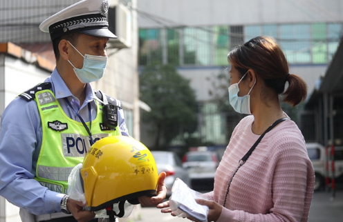 这位南海交警为群众守护&ldquo;稳稳的幸福&rdquo;