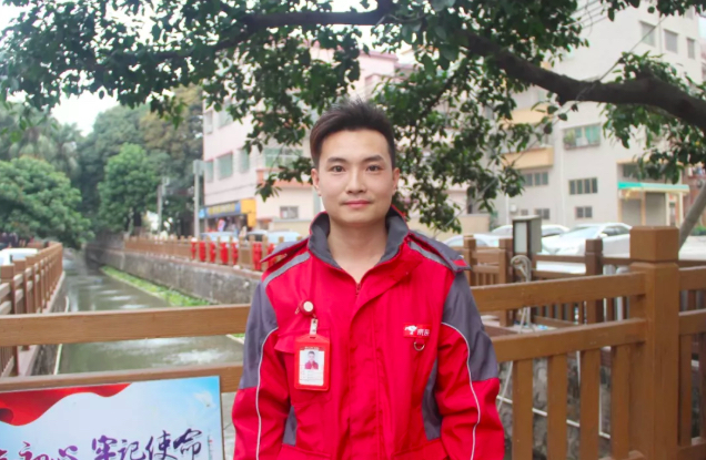 鄱阳村快递小哥坚持义剪12年！《人民日报》都给他点赞