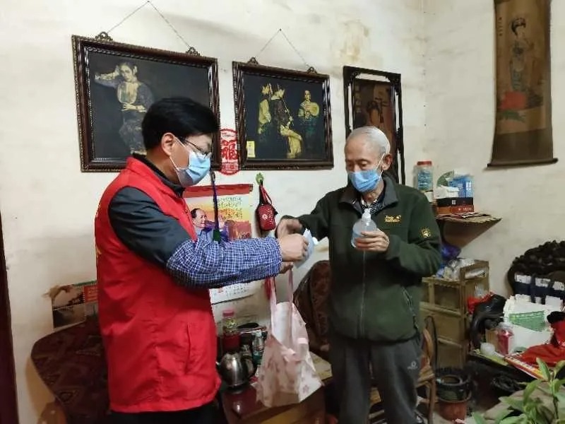 敢为人先甘于人后，抗疫一线&ldquo;瞻前顾后&rdquo;军转干部许玉松