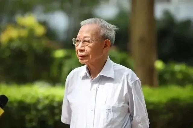 &ldquo;古稀青年&rdquo;84岁国医大师禤国维