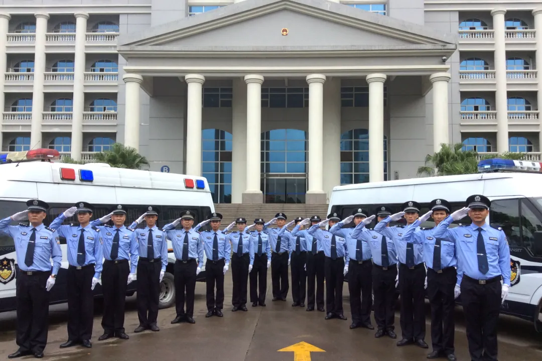 原来他们是这样的司法警察！