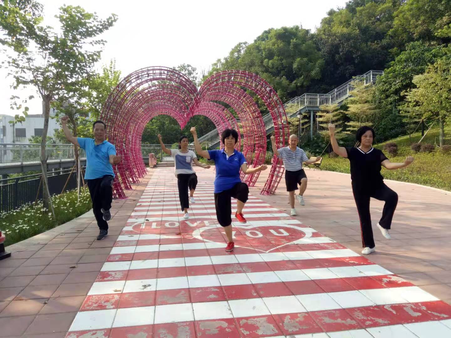 佛山顺德：武术教练义务授徒三十余载