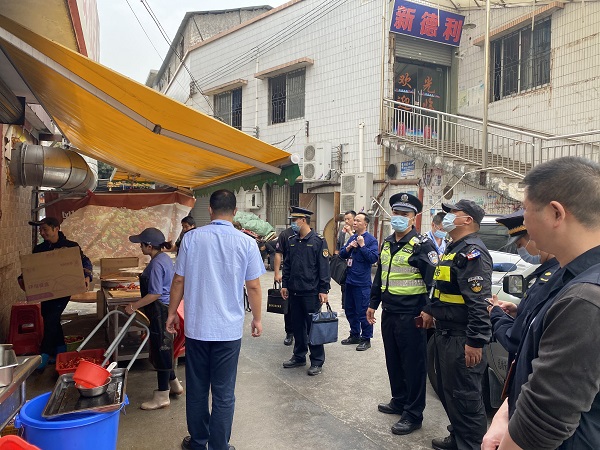 张槎：开展&ldquo;一门式&rdquo;联合执法行动