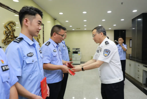学好人 | 文明之城何其温暖！佛山南海每7分钟就有一个凡人