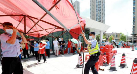 连续值守！数千民警为佛山南海超50个核酸采样点&ldquo;站好岗&rdquo;