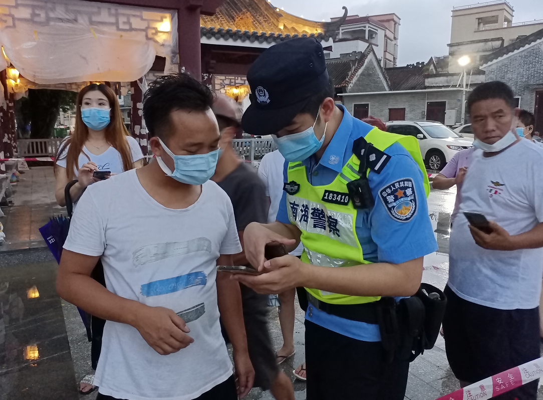 他是称职的人民警察，也是&ldquo;不称职&rdquo;的警爸