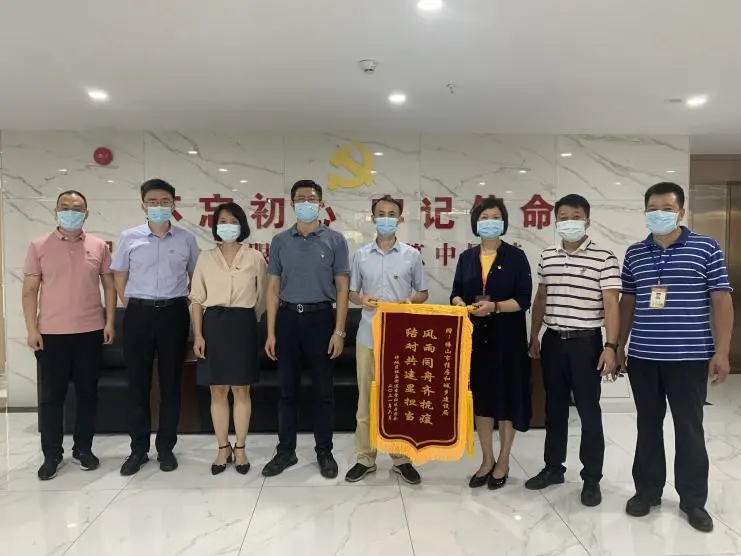 我为群众办实事丨一面锦旗见证佛山住建人担当