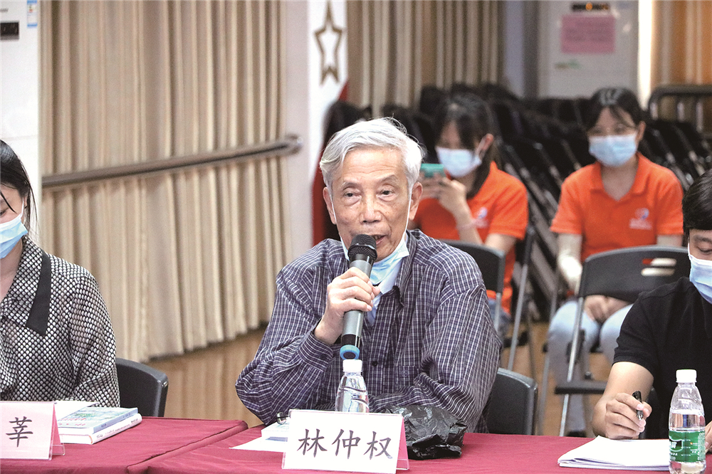乐从小学退休校长林仲权：退而不休，情牵教育