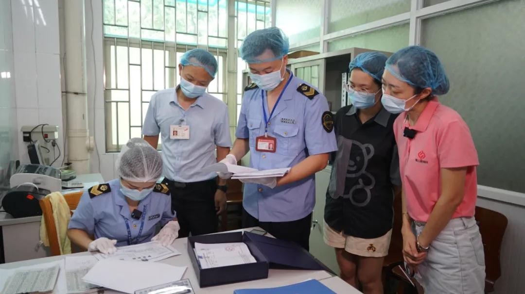 禅城学校食堂后厨情况如何？