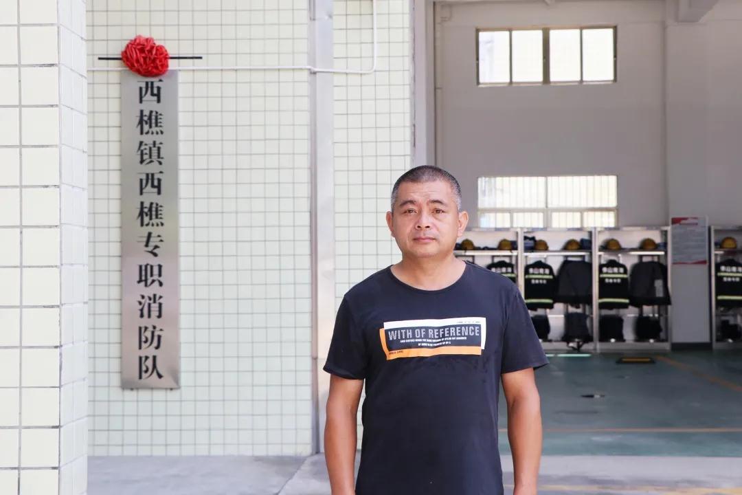 好父亲为视障女儿照亮奔跑前行的路，用爱托起她的田径梦