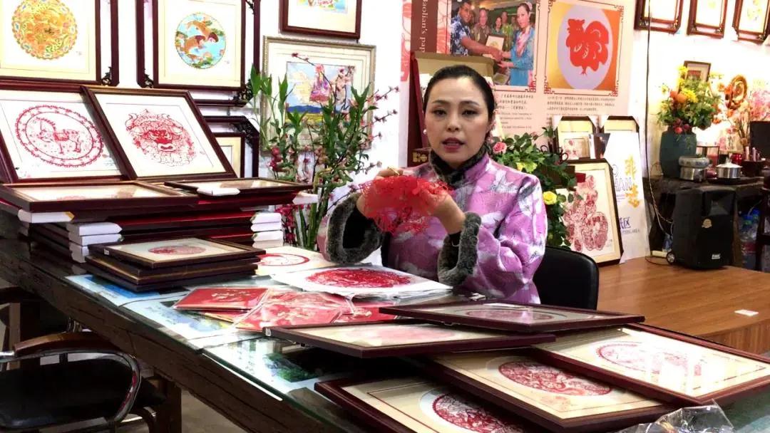 新晋&ldquo;南粤工匠&rdquo;！她&ldquo;复活&rdquo;失传30多年的铜凿剪纸技艺