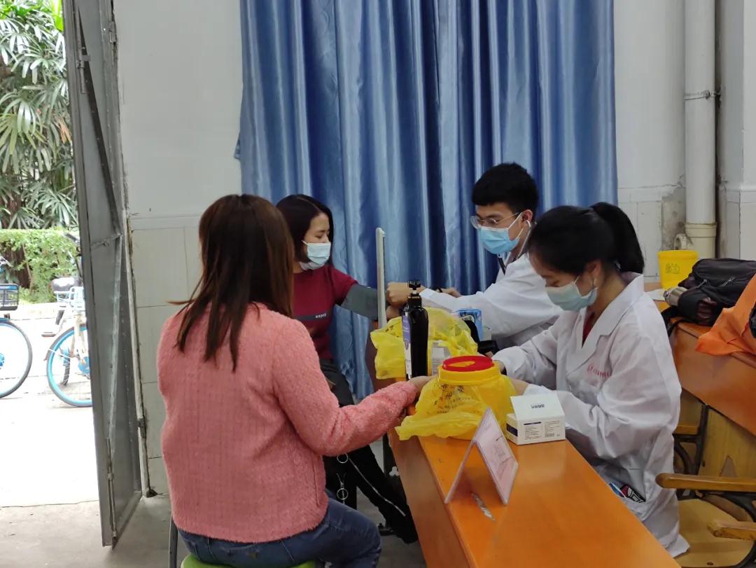 志愿服务项目展示 | 携老挚幼&bull;守护社区健康行动