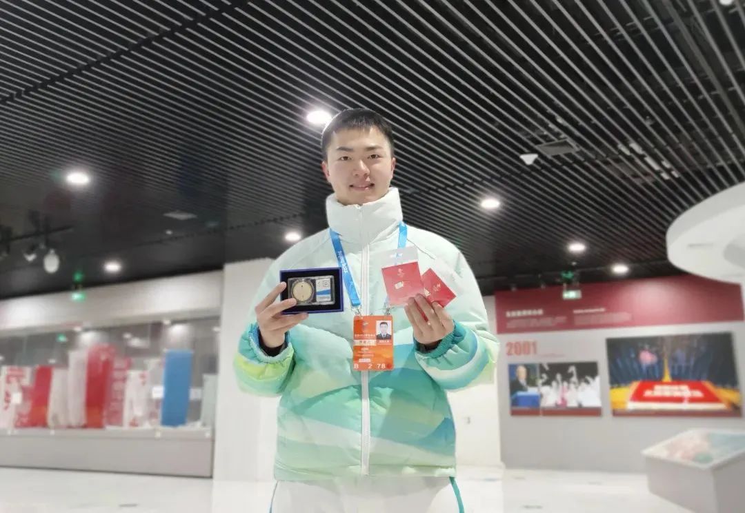 南海大学生退役士兵唐周维：我是冬奥会开幕式执旗手！