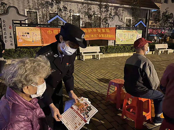 别样&ldquo;三八&rdquo; 看看九江这群以宣传护平安的&ldquo;木兰&rdquo;警花