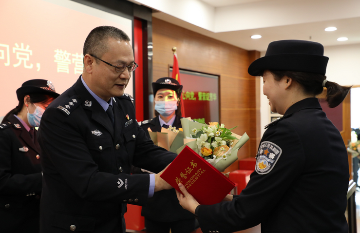 警营绽芳华！桂城派出所表彰优秀女民警和女辅警