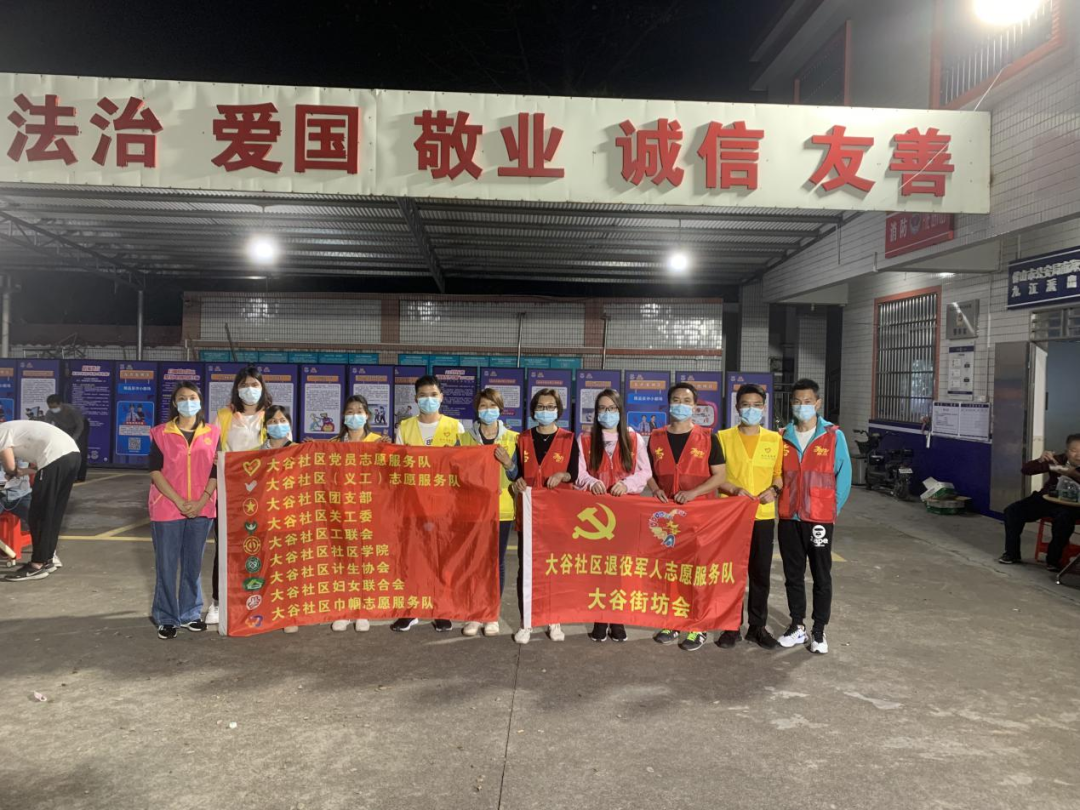 学雷锋志愿服务 南海老班长在行动