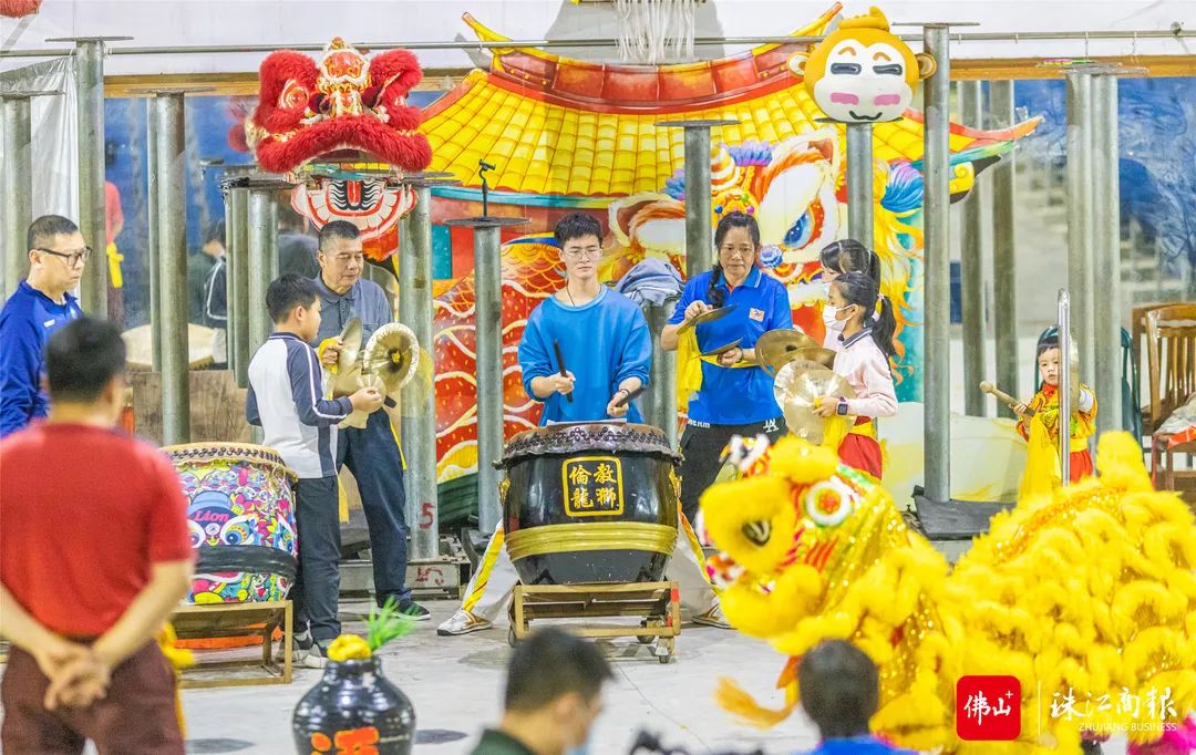 太燃了！顺德这个&ldquo;银发龙狮队&rdquo;劲头不输年轻人