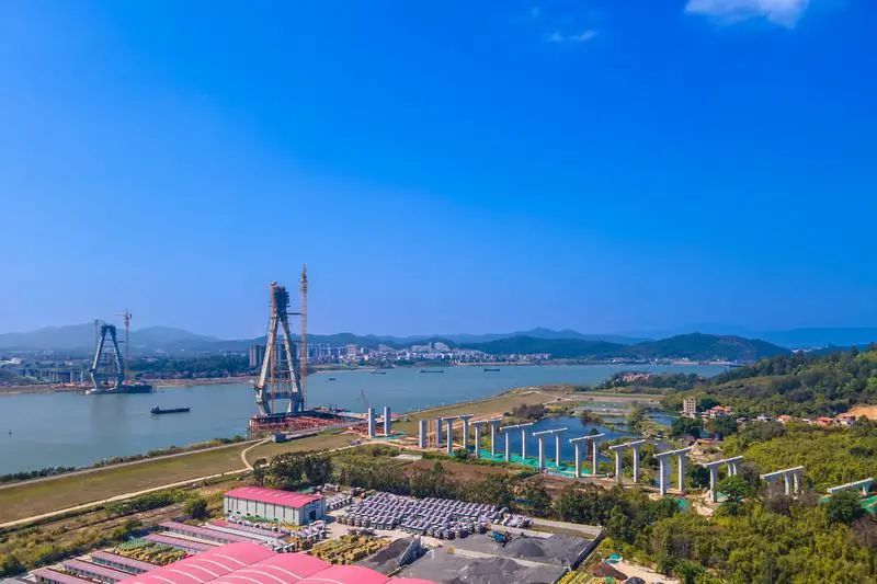 富龙西江特大桥复工率达80%，总体进度完成比达58%