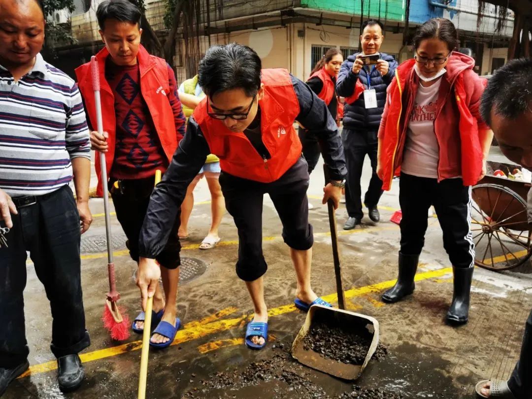 南海老兵志愿担任红色楼长，成为小区治理&ldquo;主心骨&rdquo;
