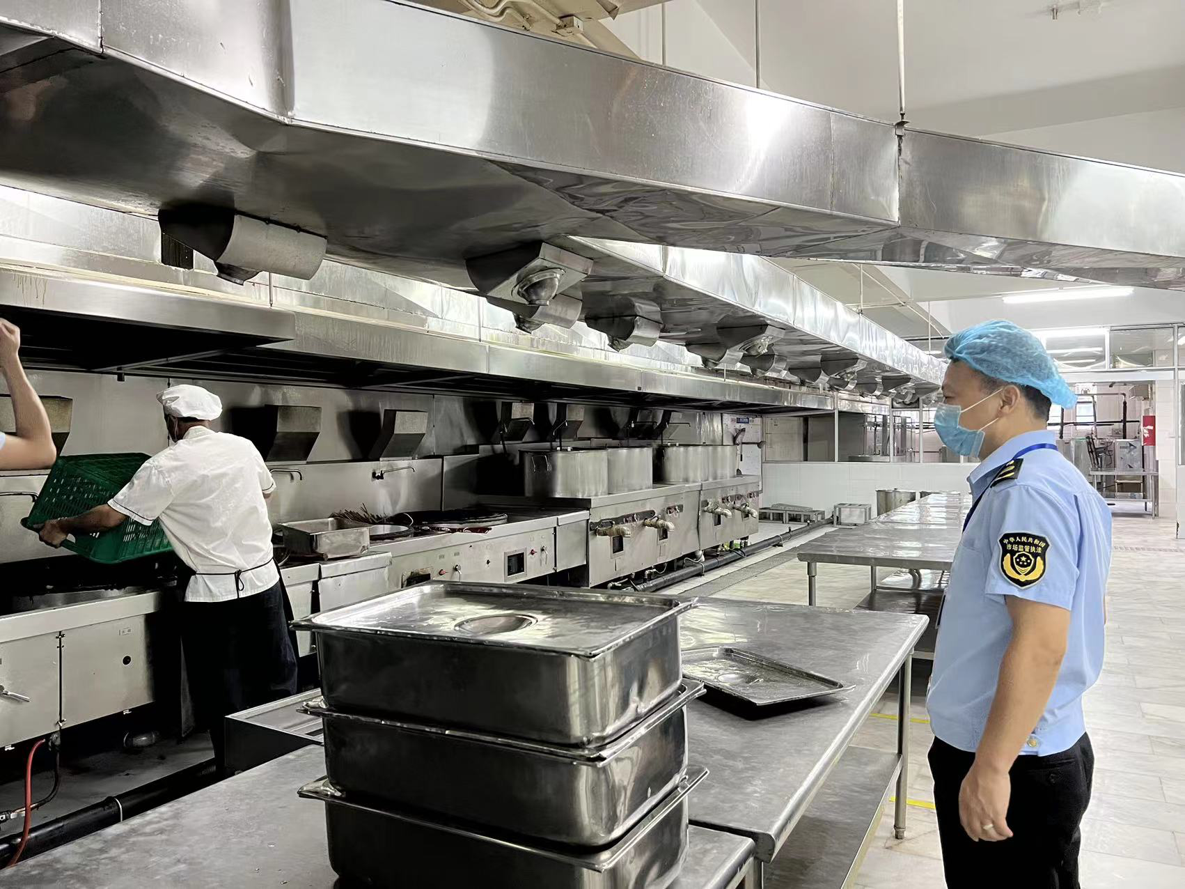 区市场监管局为中考食品安全保驾护航
