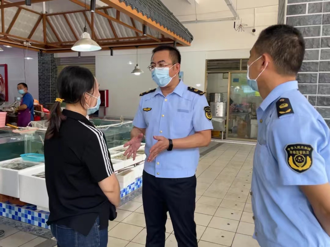 争创全国文明典范城市，我们在行动！