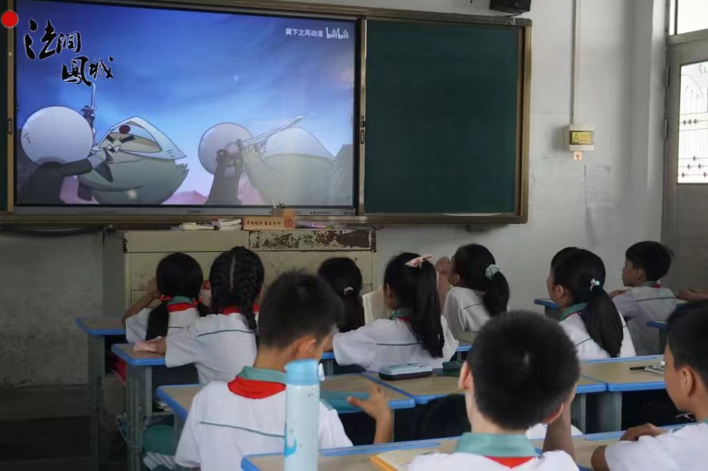 三下乡进行时：国家山海云云 少年肩负重任 