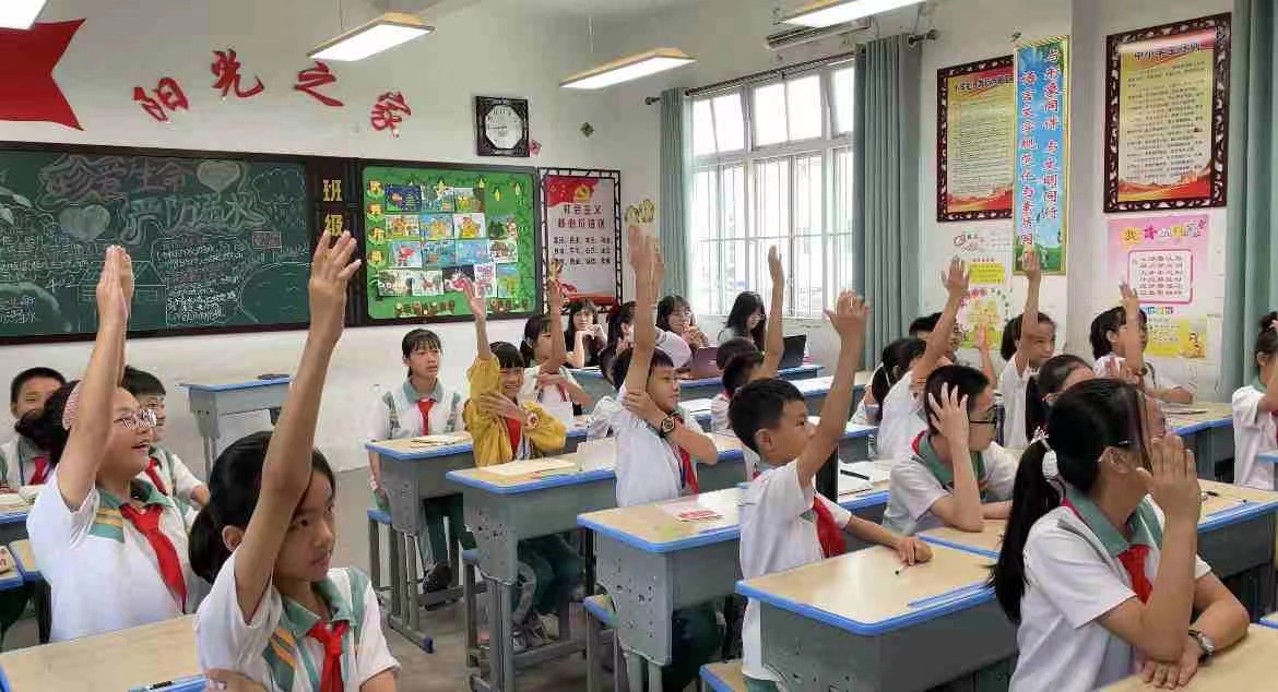 三下乡进行时：普法同心少年行，义教之路无尽处