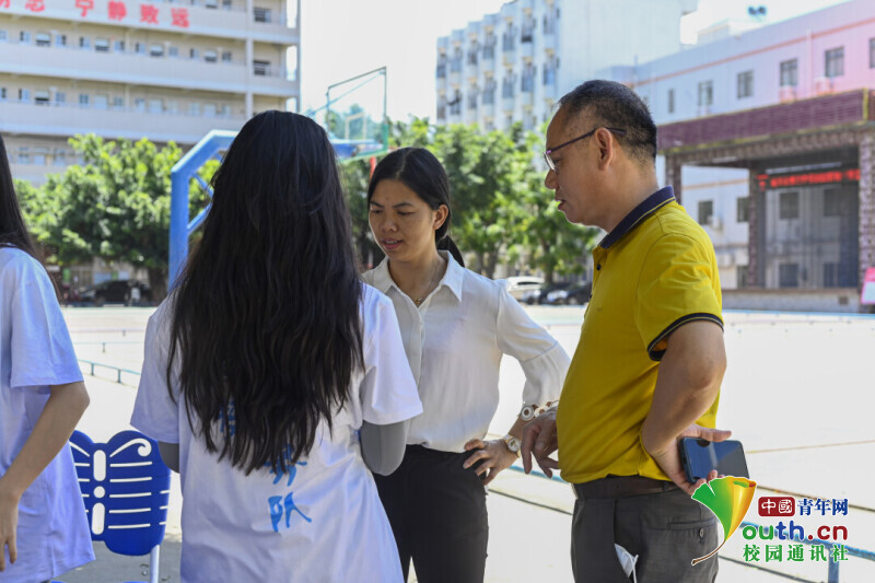 佛山学子三下乡：趣味摆摊调研活动，覃巴学子回望家乡