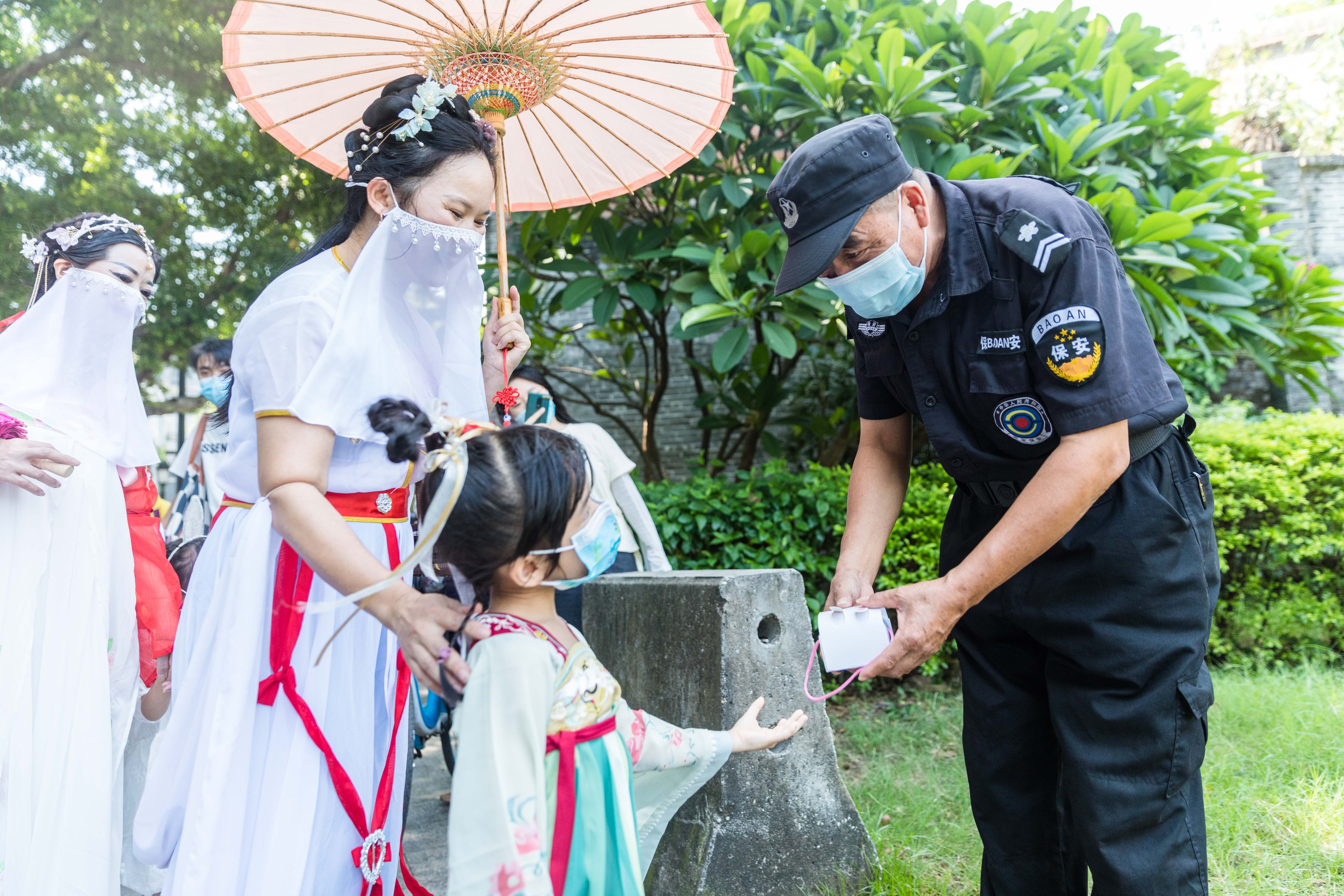 &ldquo;嫦娥玉兔&rdquo;现岭南，&ldquo;益&rdquo;路向前暖祖庙