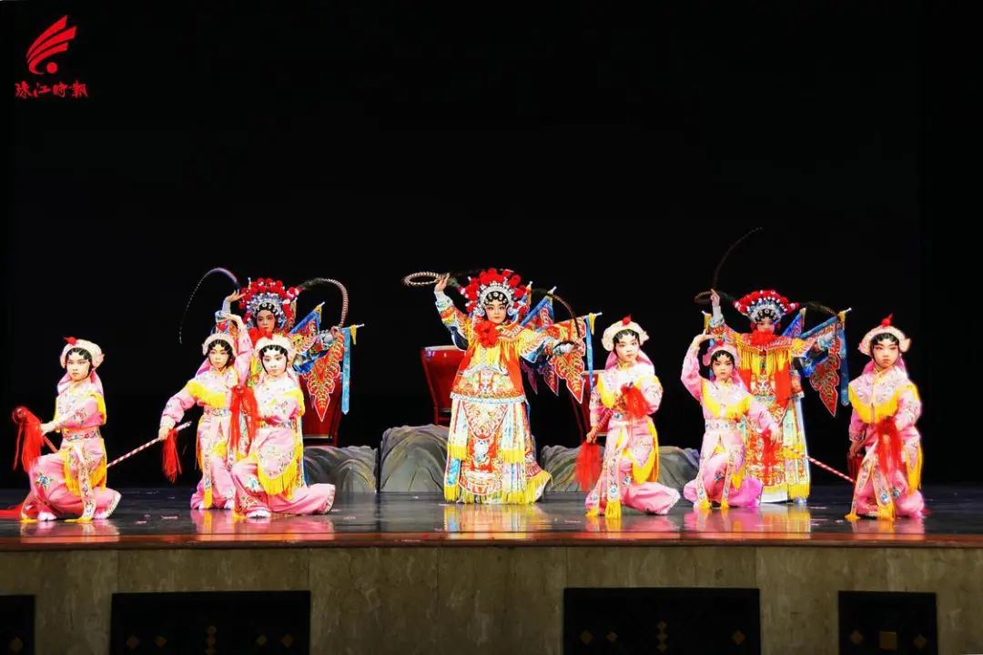 佛山摘六朵&ldquo;小梅花&rdquo;，&ldquo;粤剧进校园&rdquo;结硕果！