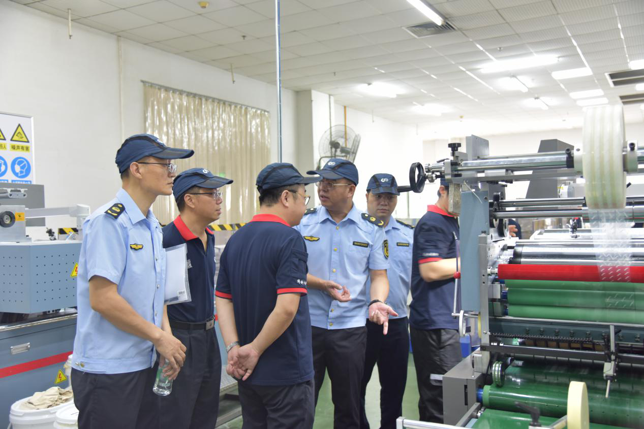 平安过国庆！禅城区市场监管局开展节前安全大检查
