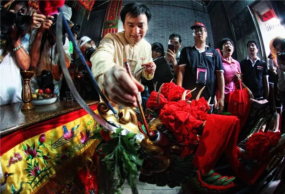&ldquo;盲龙&rdquo;来了变&ldquo;醒龙&rdquo;！勒流龙眼村有什么神仙魔法?
