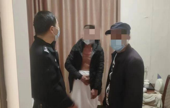 暖心！一老人在平洲失联，桂城警民远程视频助寻亲！